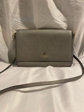 Kate Spade New York Women's Gray Leather Crossbody Bag with Chain Accent